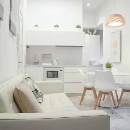 Apartment San Sebastian's Historic Street! Modern *