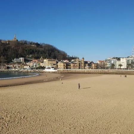 Apartment San Sebastian's Historic Street! Modern San Sebastian